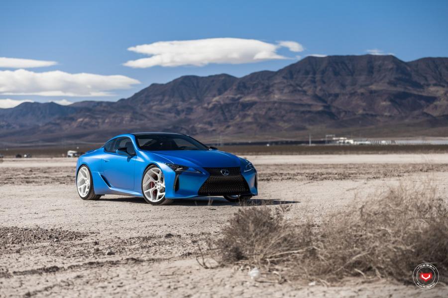  Lexus LC500 on Vossen Wheels (CG-205T) 2017 года  (фото 8 из 21)
